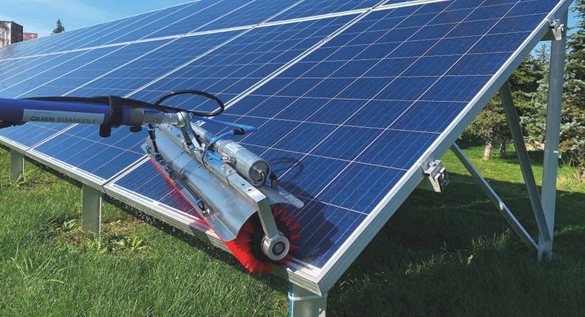 Lavage de panneaux solaires